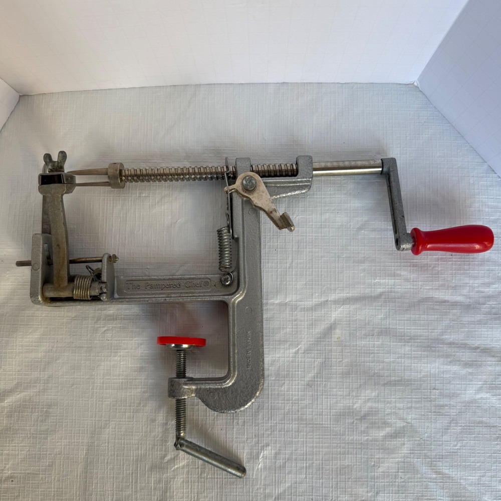 The Pampered Chef Apple Peeler Corer Slicer Silver Red Countertop Clamp 2430